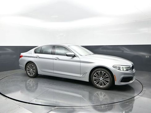 Used 2019 BMW 530i xDrive AWD/4WD image 1