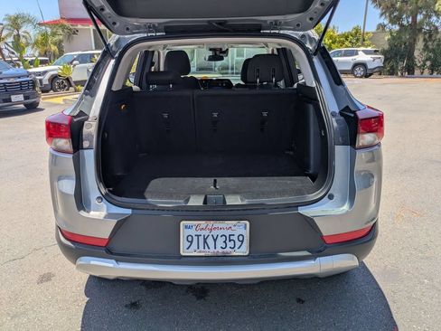 Used 2025 Chevrolet TrailBlazer LT AWD/4WD image 29