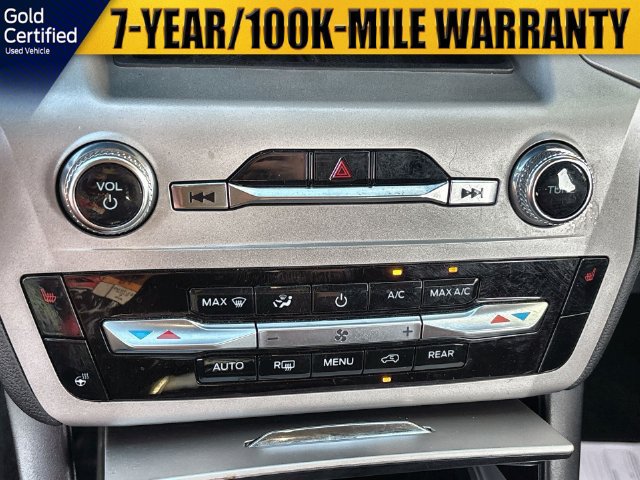 Used 2023 Ford Explorer XLT w/ Equipment Group 202A RWD image 28