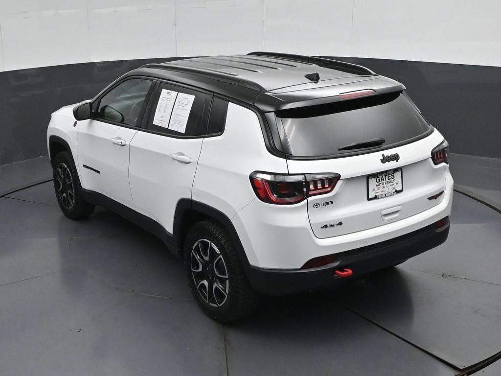 Used 2024 Jeep Compass Trailhawk AWD/4WD image 49