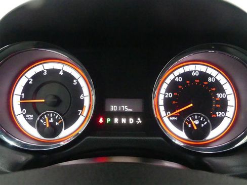 Used 2019 Dodge Grand Caravan SE w/ UConnect Hands-Free Group FWD image 29
