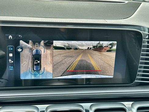 New 2026 Mercedes-Benz GLS 580 4MATIC image 27