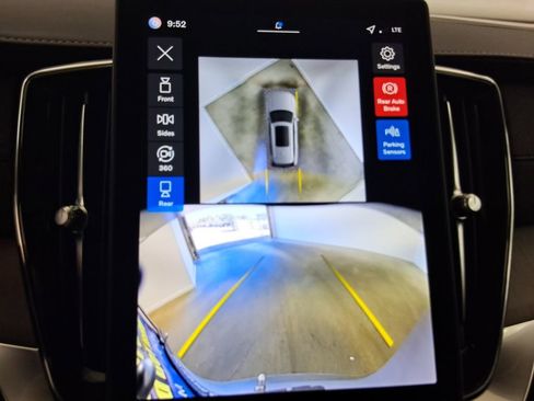 New 2026 Volvo XC90 B5 Ultra w/ Lounge Package image 11