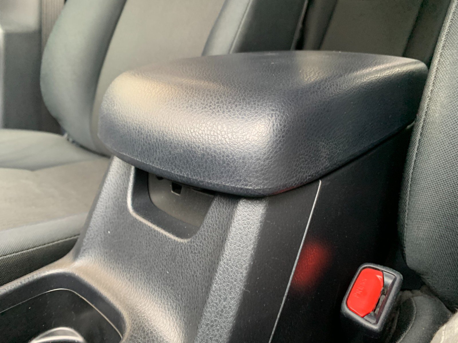 Used 2017 Toyota RAV4 LE w/ All Weather Liner Package AWD/4WD image 22