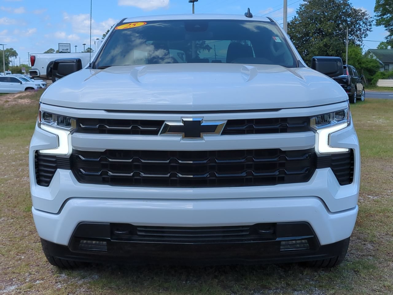 Used 2025 Chevrolet Silverado 1500 RST RWD image 9