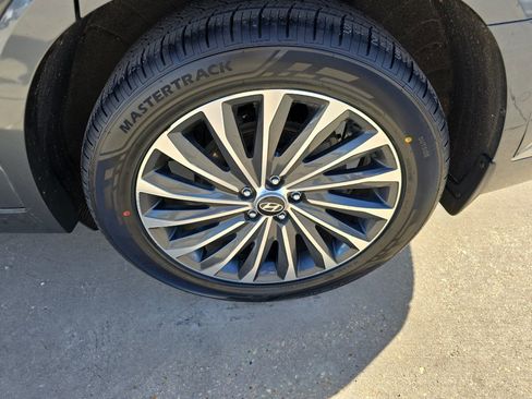 Used 2023 Hyundai Palisade Calligraphy image 13