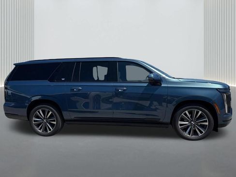 New 2026 Cadillac Escalade ESV Sport w/ Touring Package AWD/4WD image 4