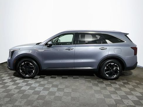 Used 2024 Kia Sorento S FWD image 4