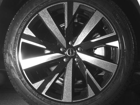 New 2026 Volvo XC90 B5 Core image 48