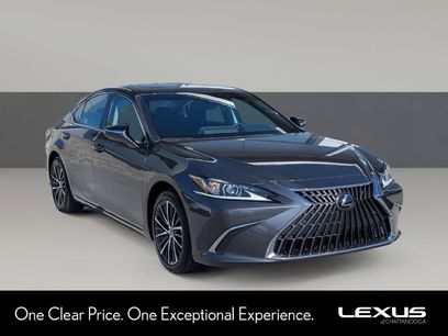 Used 2025 Lexus ES 350 w/ Premium Package