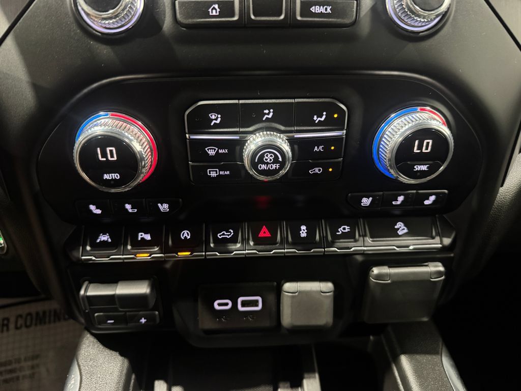 Used 2019 GMC Sierra 1500 AT4 w/ AT4 Premium Package AWD/4WD image 33