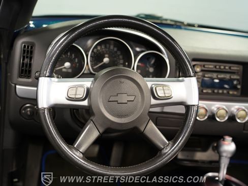 Used 2005 Chevrolet SSR w/ Preferred Equipment Group RWD image 40