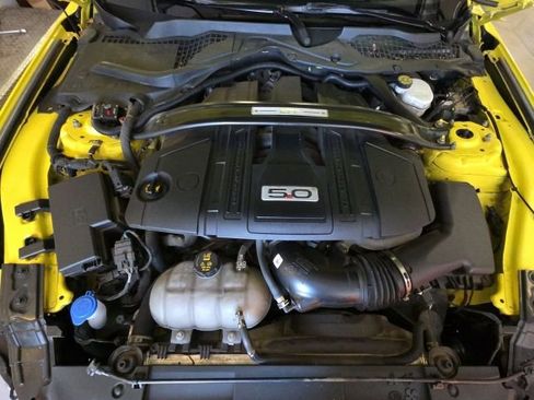 Used 2021 Ford Mustang GT Premium w/ GT Performance Package RWD image 5
