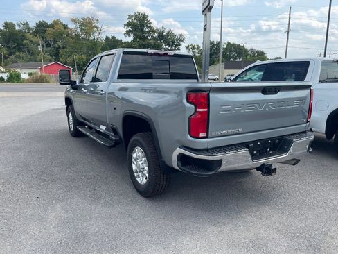 Used 2024 Chevrolet Silverado 3500 LTZ w/ LTZ Plus Package image 3