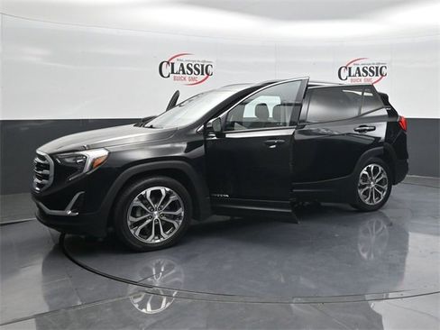 Used 2019 GMC Terrain SLT image 32