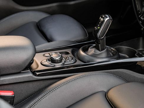 Used 2024 MINI Cooper Clubman S image 24