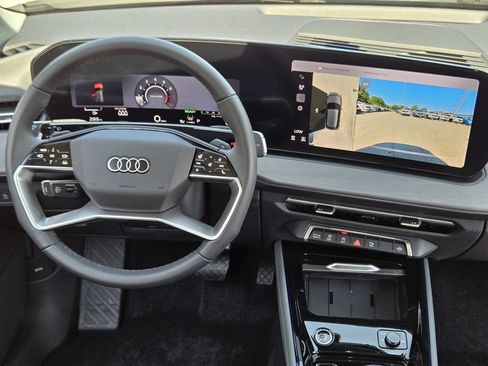 Certified 2026 Audi Q3 quattro 2.0T AWD/4WD image 35