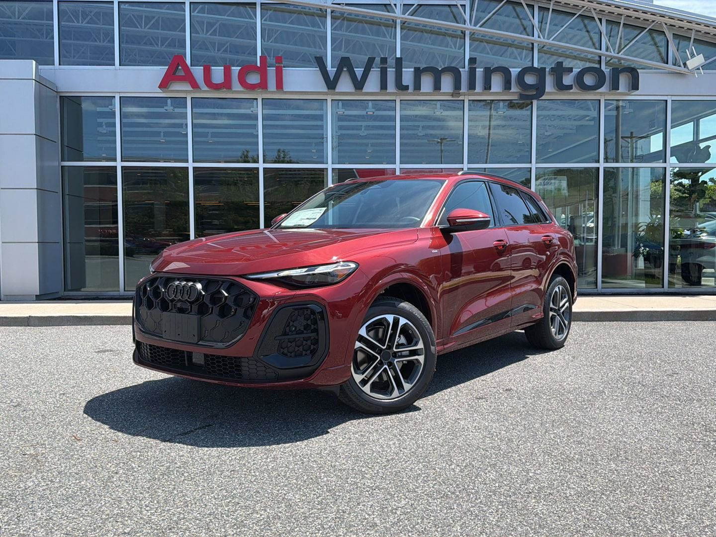 New 2026 Audi Q5 2.0T AWD/4WD image 1