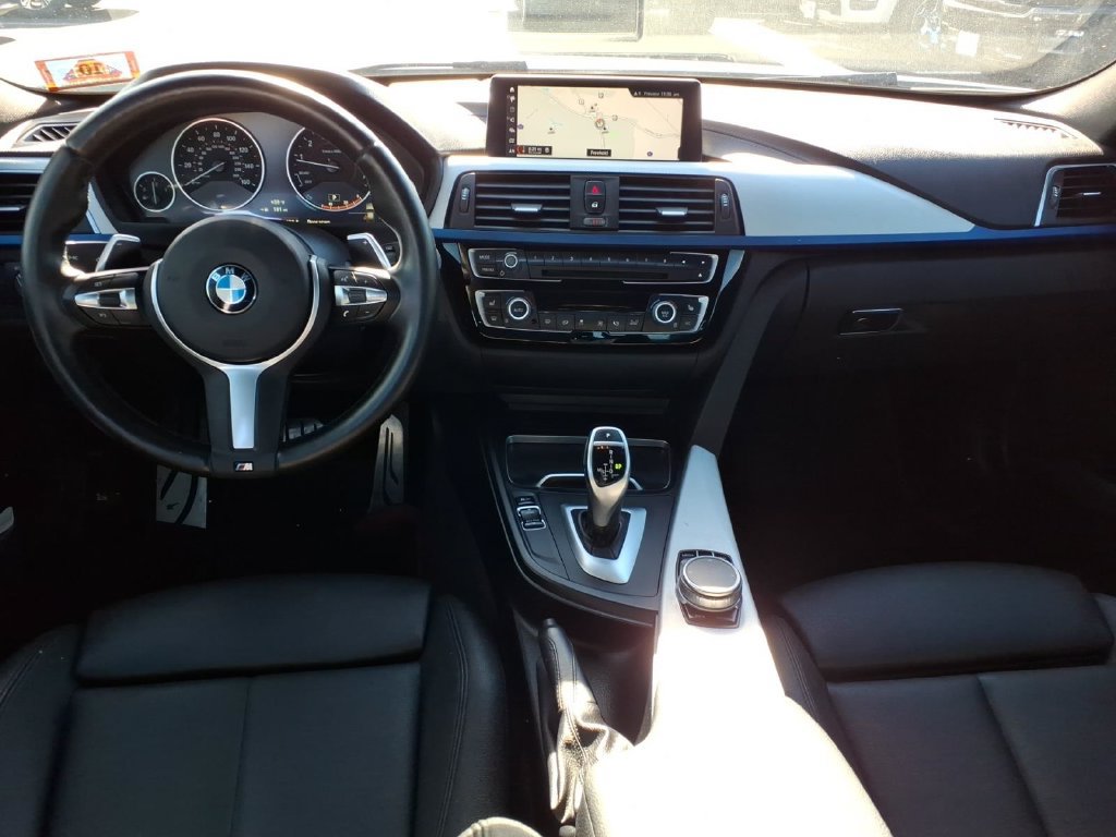 Used 2018 BMW 340i xDrive Sedan AWD/4WD image 16