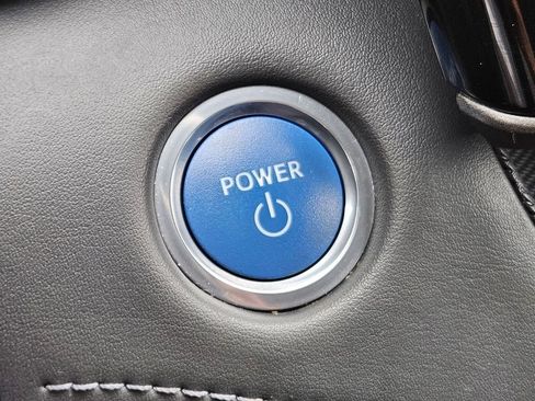 Used 2021 Toyota Highlander Limited image 25