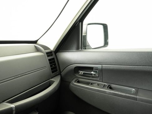 Used 2012 Jeep Liberty Sport image 35