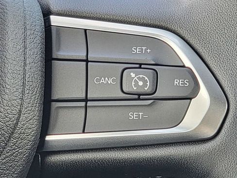 New 2026 Jeep Compass Latitude AWD/4WD image 33