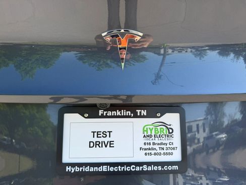 Used 2023 Tesla Model Y Long Range AWD/4WD image 4