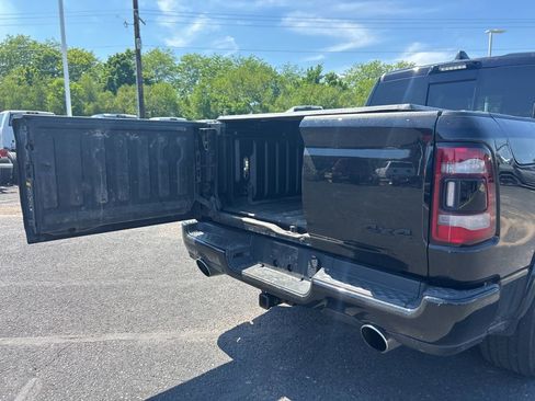Used 2022 RAM 1500 Limited AWD/4WD image 9