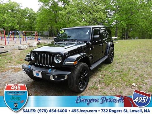 Used 2023 Jeep Wrangler Unlimited Sahara w/ Cold Weather Group AWD/4WD image 1