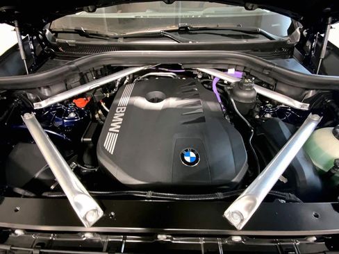 New 2026 BMW X5 xDrive40i w/ Executive Package image 16