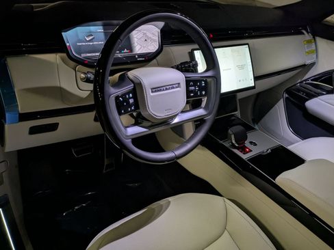 New 2026 Land Rover Range Rover SE AWD/4WD image 16