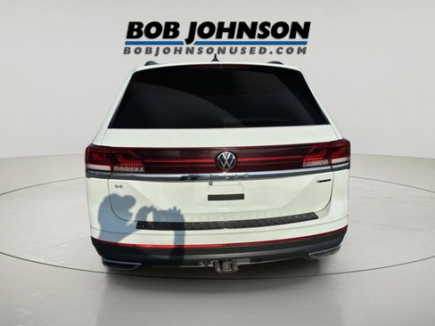 Used 2024 Volkswagen Atlas SE AWD/4WD image 4