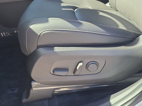 New 2026 Kia Carnival FWD image 21