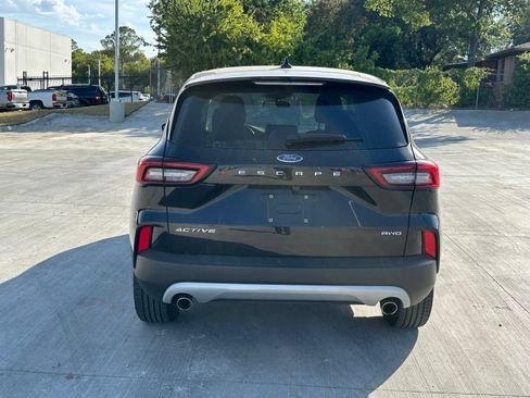 Used 2024 Ford Escape Active AWD/4WD image 4