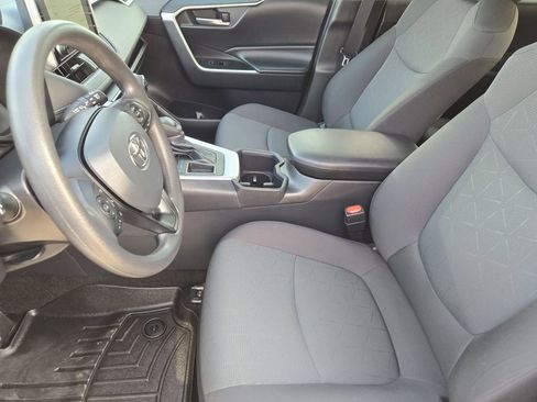 Used 2024 Toyota RAV4 XLE image 15