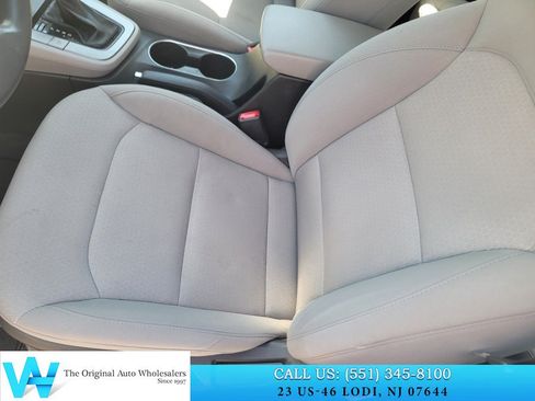 Used 2018 Hyundai Elantra SEL FWD image 11