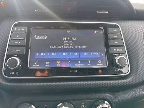 Used 2023 Nissan Kicks S image 16