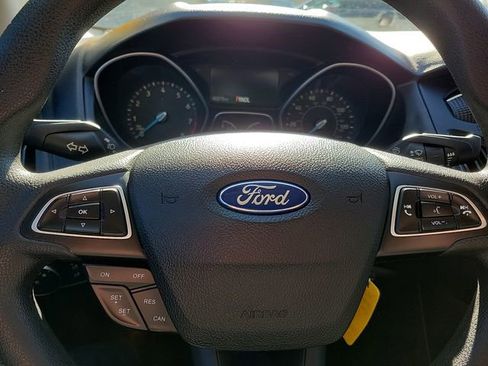 Used 2017 Ford Focus SE image 18