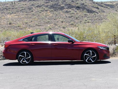 Used 2022 Honda Accord Sport image 8
