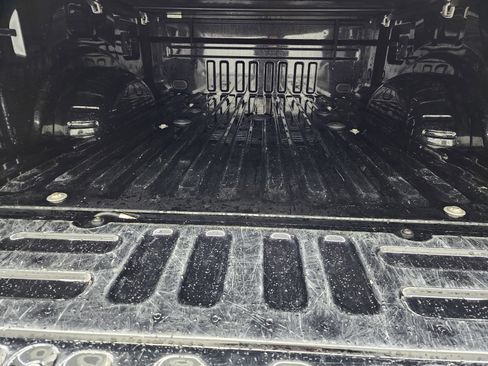 Used 2022 Ford F250 Lariat w/ Tremor Off-Road Package image 5