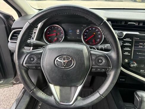 Used 2019 Toyota Camry XSE image 13