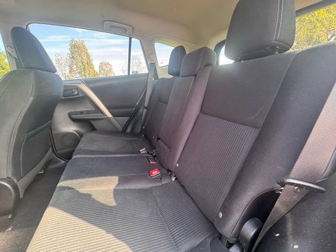 Used 2013 Toyota RAV4 XLE image 12