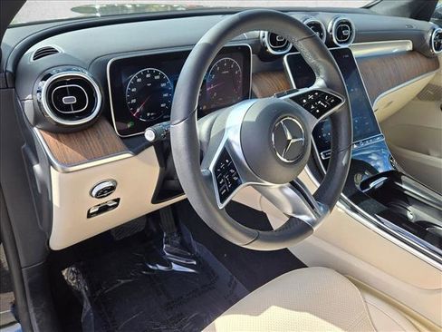 Used 2024 Mercedes-Benz GLC 300 GLC 300 image 10