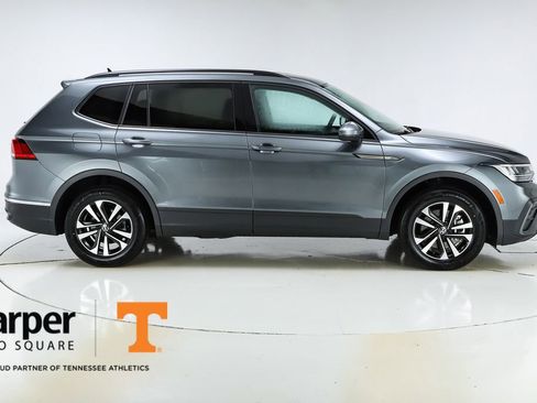 Used 2023 Volkswagen Tiguan S image 10