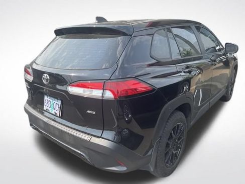 Used 2024 Toyota Corolla Cross L AWD/4WD image 3