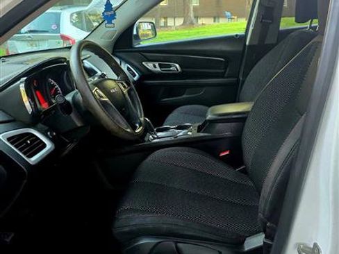 Used 2017 GMC Terrain SLE image 18