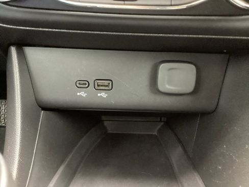 Used 2024 Buick Encore GX Preferred image 23