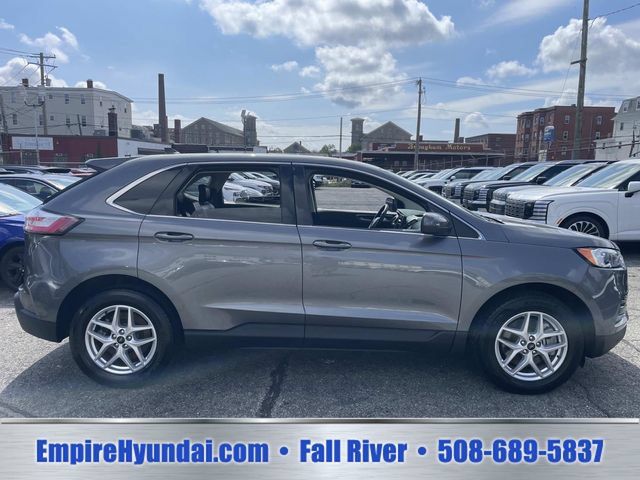 Used 2023 Ford Edge SEL AWD/4WD image 3