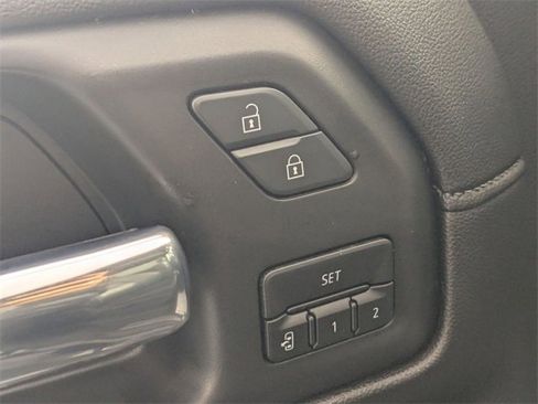 Used 2021 GMC Sierra 1500 Denali w/ Denali Ultimate Package image 13