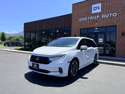 Used 2022 Honda Odyssey Elite image 3